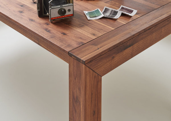 Wimmer 4-Fuß-Esstisch Serie Holztisch nach Mass, Lyss verschiedene hochwertige Holzarten & Größen